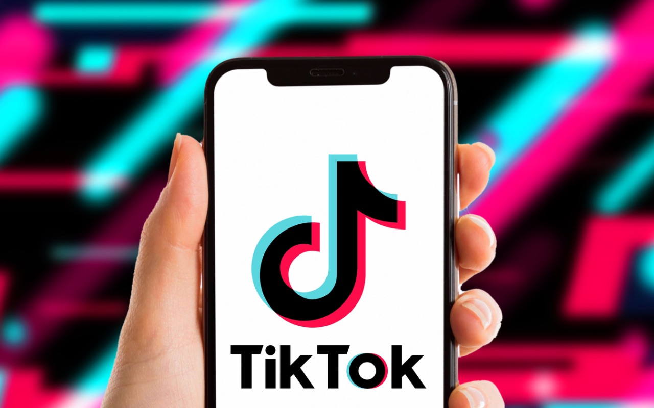  TikTok Content Creation and Product Optimization: Strategies for Account Competitiveness