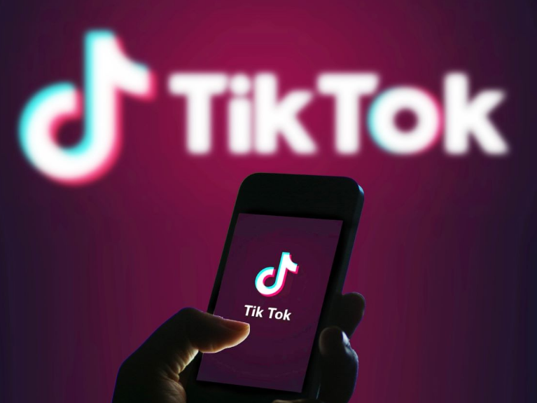 TikTok 前期铺货攻略：突破限制，开启跨境商机